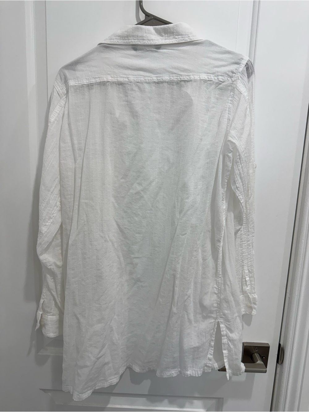 Lightweight cotton slim fit button down - Picture 2 of 4